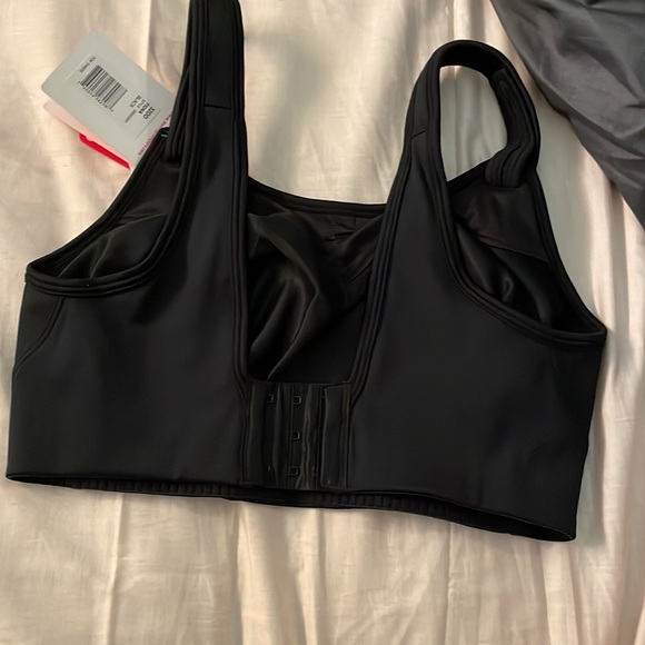 Moving Comfort Fiona Sports Bra, Black, Size 32DD - Picture 4 of 4